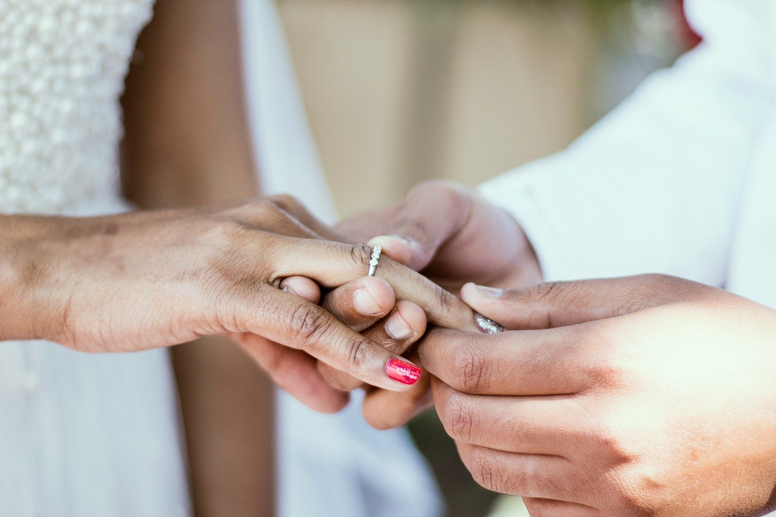 Escreva votos de casamento que emocionam